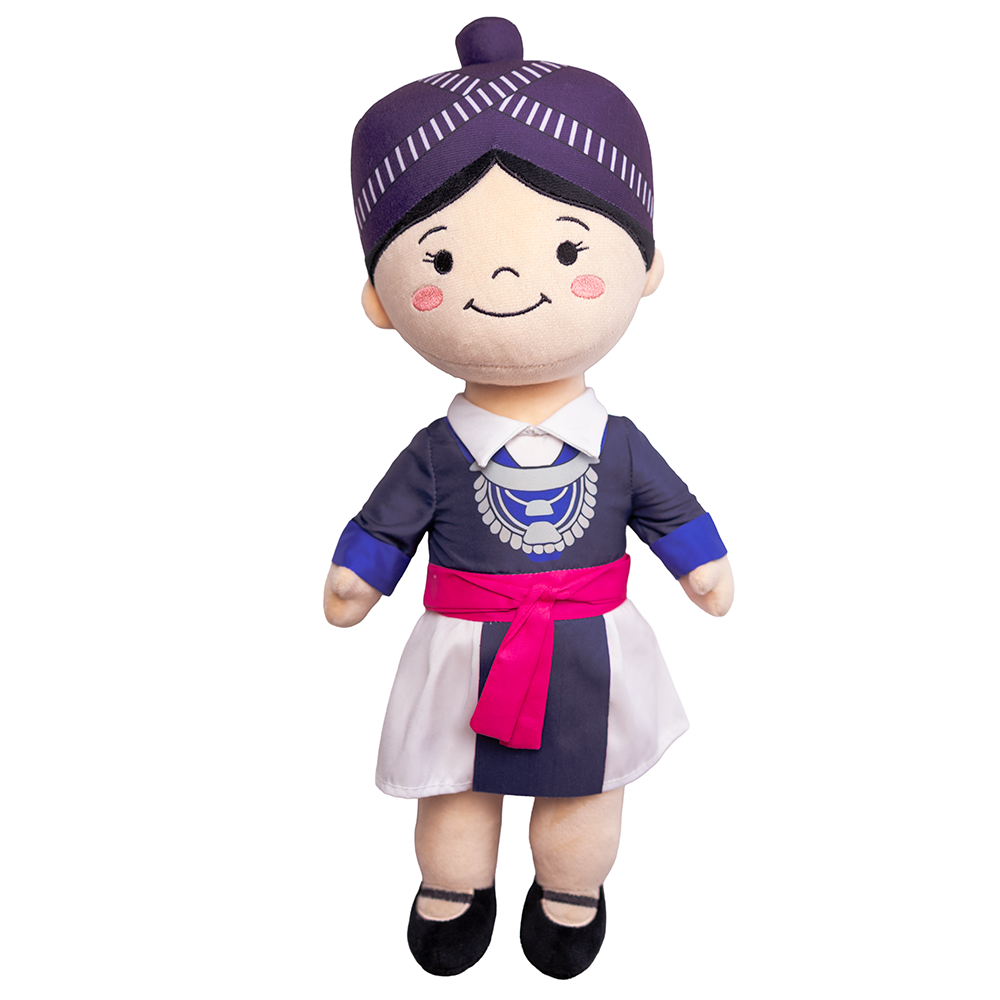 The Best Friend She’s Been Waiting For: Nkauj Hmoob Doll